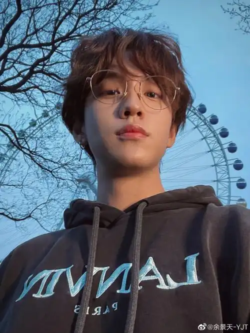 余景天  #向全世界安利fly me to the moon