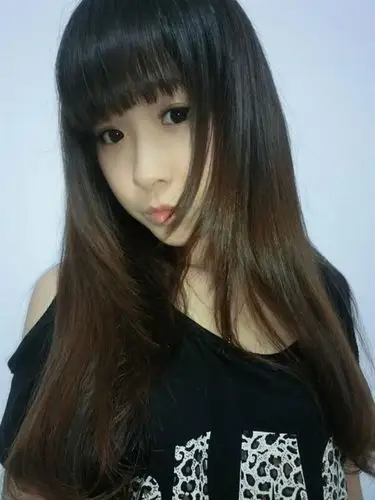 好美的qq皮肤女生:又很高清图效果