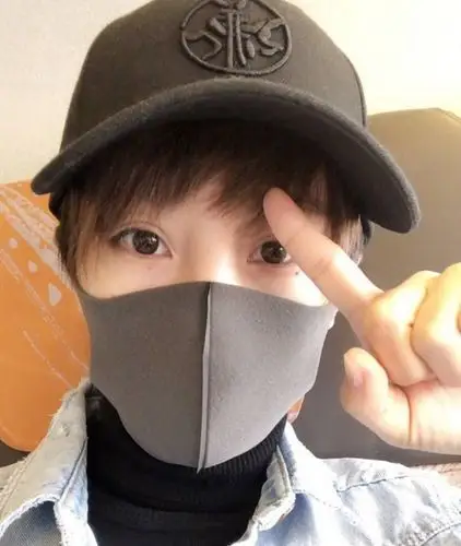 谢楠发布一则微博:"飞波尔多.