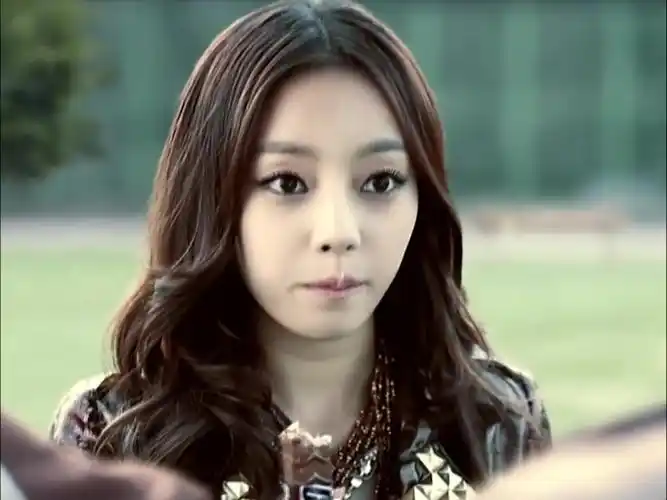 具荷拉生前参演广告合集