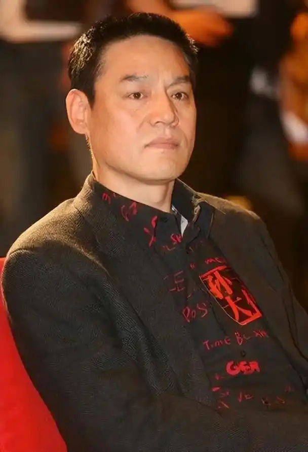 巍子:家庭巨变中的儿子骄傲成长