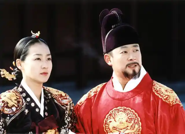 韩剧明成皇后中的宫廷阴谋与中国式宫心计有何不同