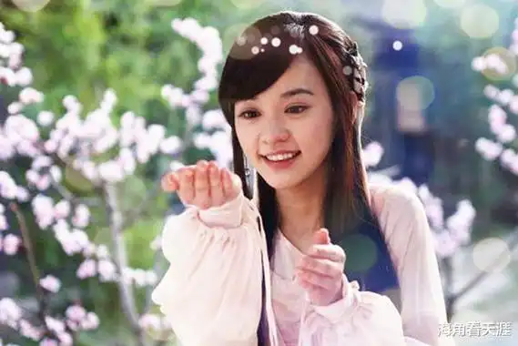 台湾"元气女神"陈意涵:曾因情史惹争议,今儿女双全踏实幸福|杨颖