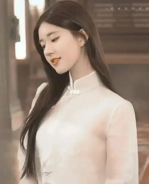 赵露思旗袍惊艳到我了