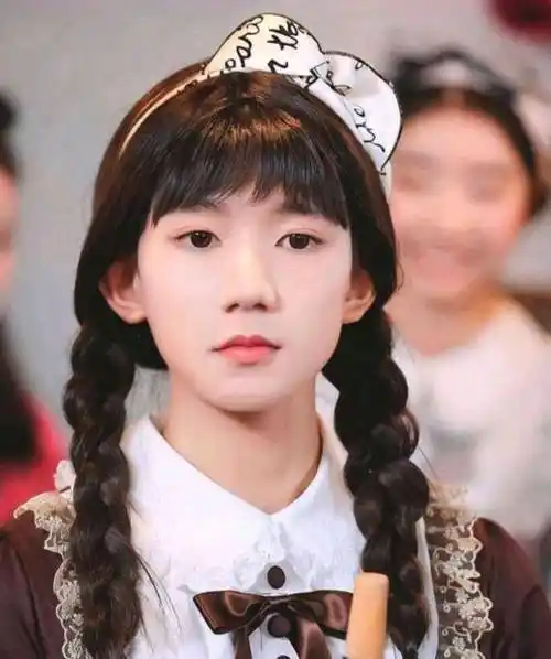 tfboys三人可能要属王俊凯女装扮相最惊艳了.