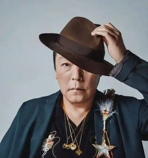 倪大红拍摄时尚大片网友褒贬不一,陈坤:天性的绽放,艺术的升华_认同