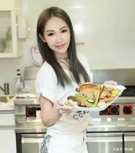 今日图集分享:萧亚轩