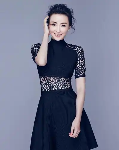 她受骗"被小三"遭羞辱,专程去冷冻胚胎不结婚,拥有逆龄美颜!