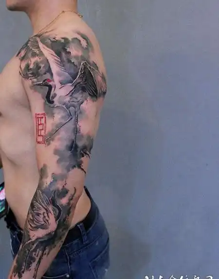 鹤舞潇湘,好看的中国风仙鹤花臂纹身