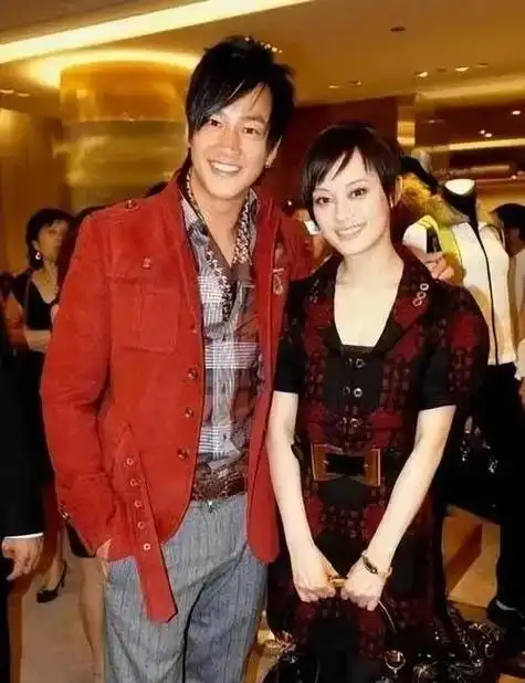 原来孙俪何润东都参加对方婚礼676767