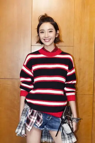 韩版唐艺昕明星同款红色条纹针织衫加厚拼接格子毛衣秋冬打底衫女