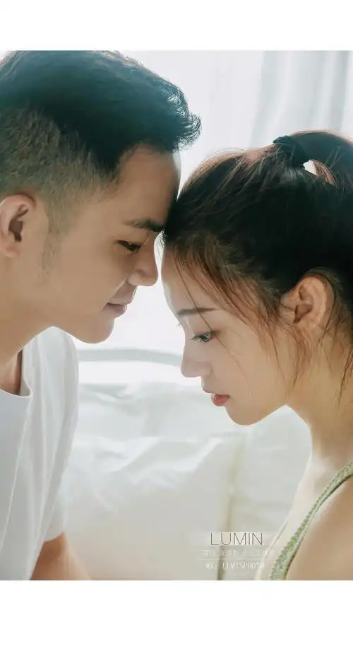 深圳约拍超话情侣写真胶片情侣居家清新日常写真别人问我喜欢什么样的