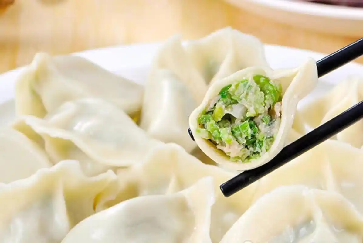 芹菜肉馅的饺子馅,怎么拌好吃?这样来做,美味鲜香