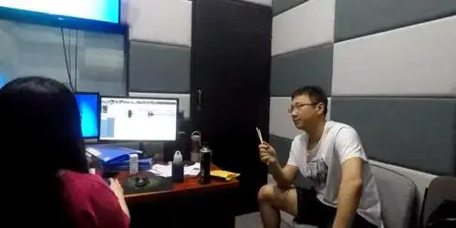 p>森中人,原名季骜杰,中国内地配音演员,配音导演,月声配音社cv.