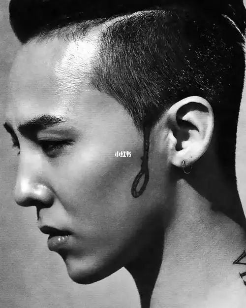 哥这次来个大背头吧真的帅炸了0069