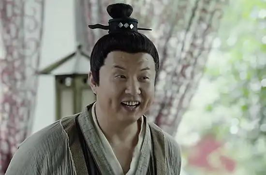 年轻时的周伯通(宁文彤饰)