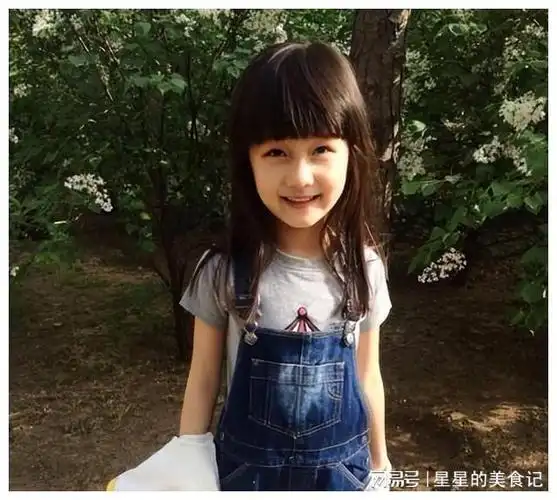 赵薇"女儿"因长得太好看,被全网禁止整容,如今16岁变化太大