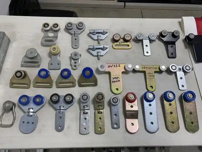 广来厂家软体货车厢侧帘篷布滑轮 软篷车导轮 轨道滑轮 专业吊轮