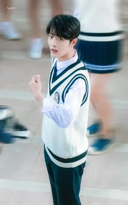 top级别的明星校服造型##肖战