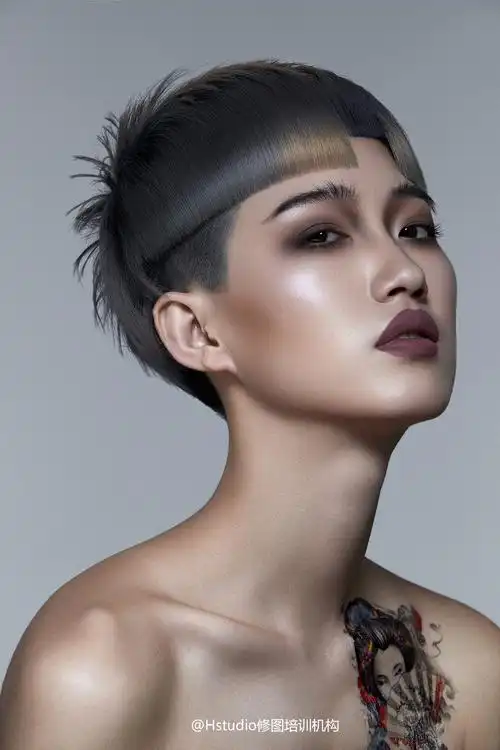 贺炼修图培训的化妆造型作品《发型》