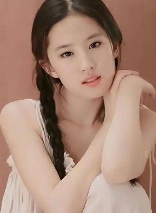 女星年轻颜值,舒畅15岁,刘亦菲16岁,看到王语嫣:金庸没骗人_杨幂_时候