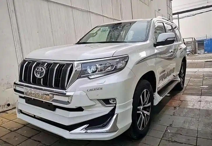 全新款丰田霸道亮相,搭载2.5l配cvt,外观更霸气或24万