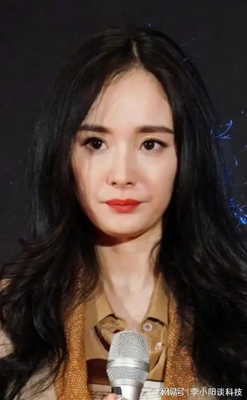 杨幂的脸垮了我要长成这样出街都横着走