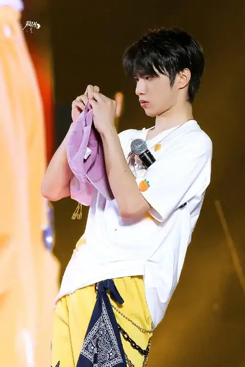 刘耀文 超绝少年气##刘耀文last night