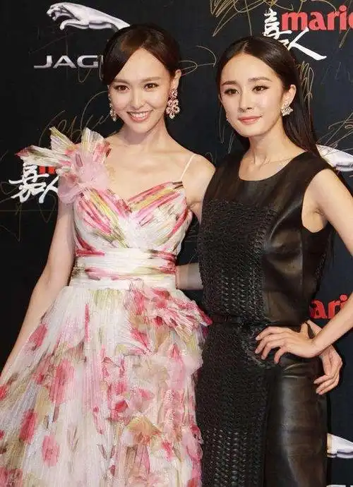 唐嫣开心官宣婚讯吃瓜群众却关心起她和杨幂的塑料姐妹情