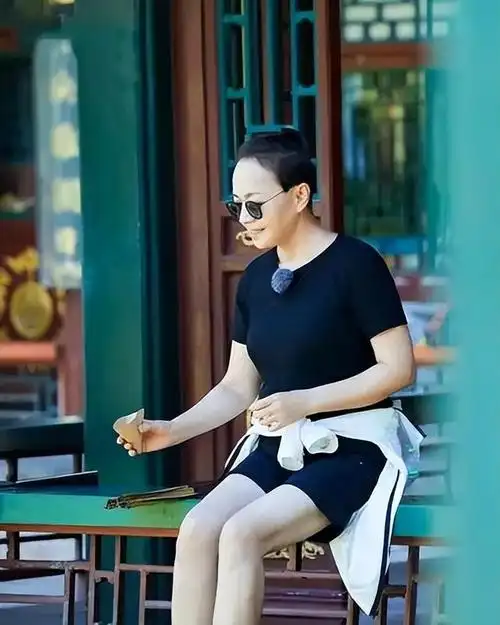 宋丹丹年轻_宋丹丹年轻时候有多漂亮-天晟网