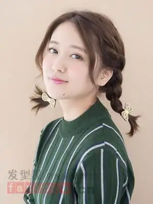 初春中短发编发图解突显清新学院风