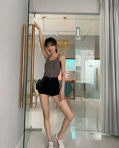 29岁的张予曦又瘦了?