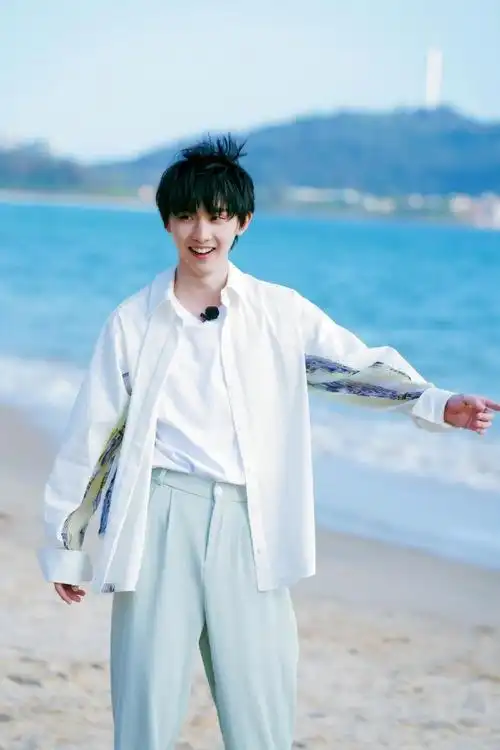 马嘉祺笑的好开心