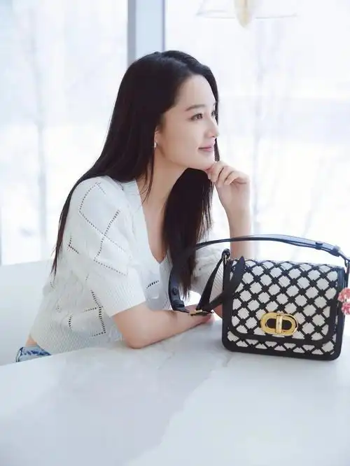 李沁同款  #李沁@时髦小姐姐