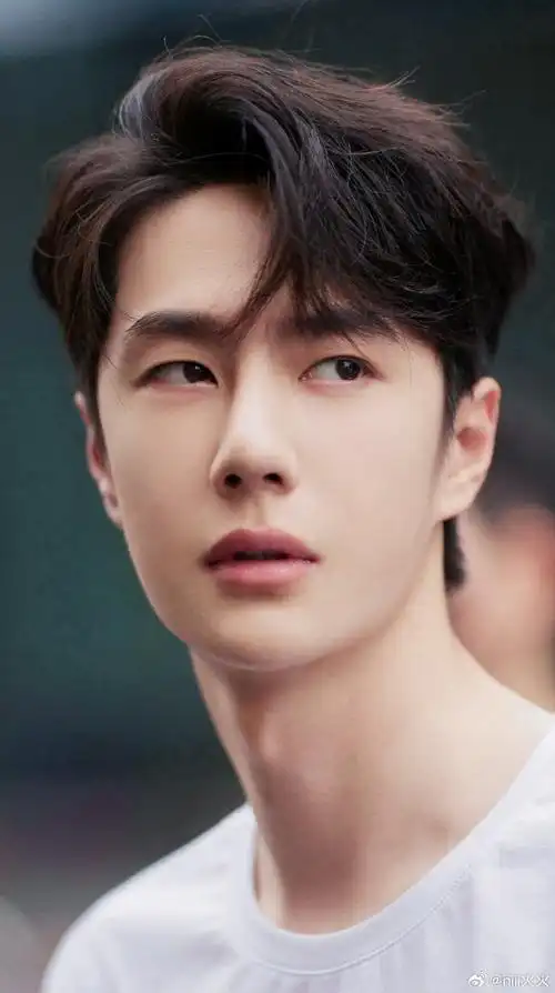 王一博亚运会霹雳舞宣传片领衔舞者##和王一博一起为亚运霹雳舞打