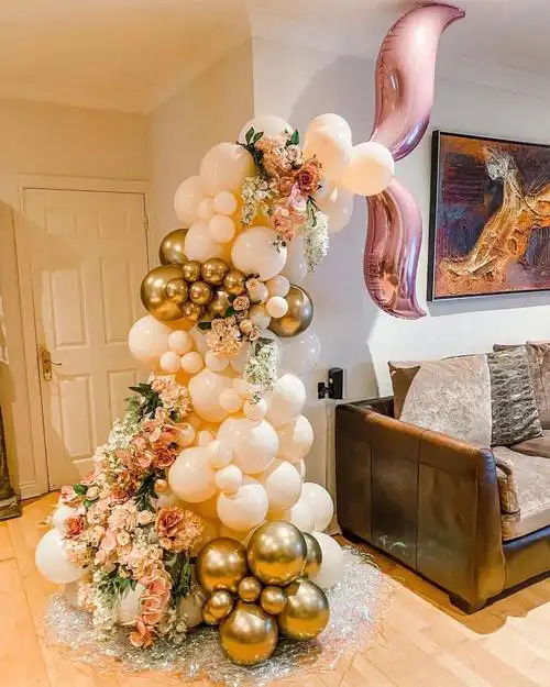 家庭生日气球布置