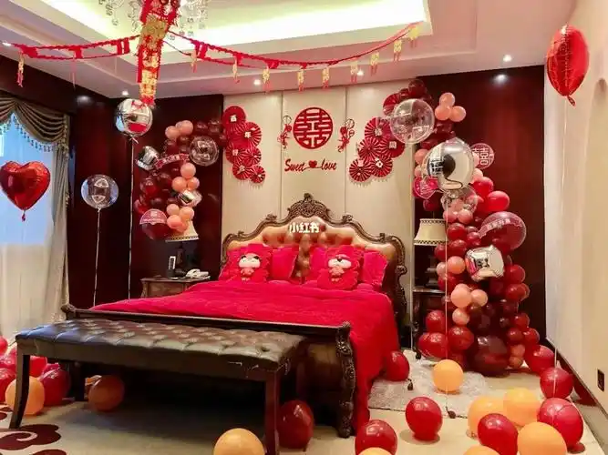 沈阳同城红色系婚房气球布置