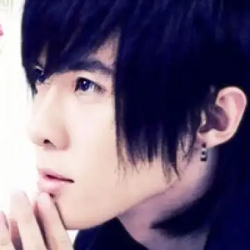 帅气白马王子唐禹哲,男生头像图片-回车桌面