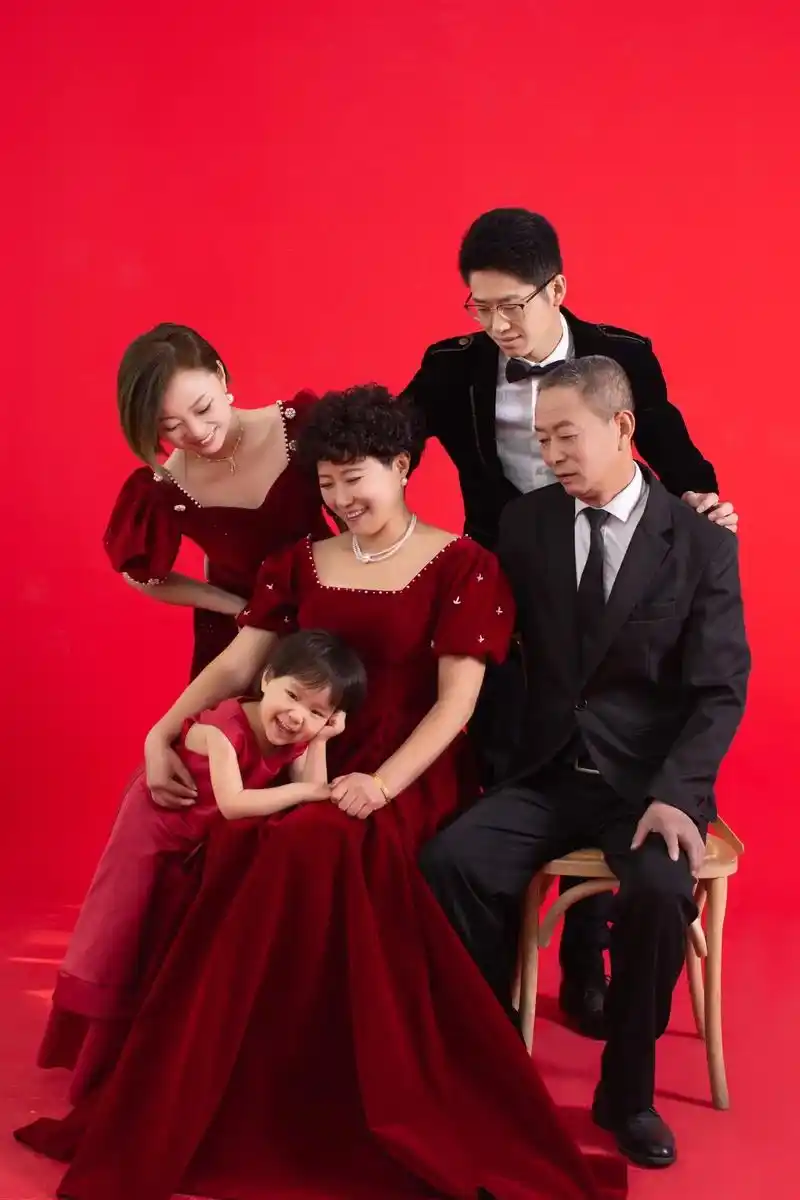 最美全家福照片 #祝我们2023年越来越好 #愿父母不老愿时光慢行 #愿