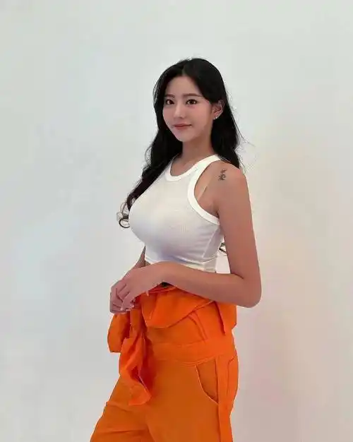 黄金比例身材!财阀的快乐,你想象不到!