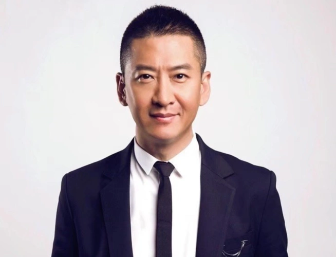 周杰不在江湖心豁达深夜发文袒露退出娱乐圈原因