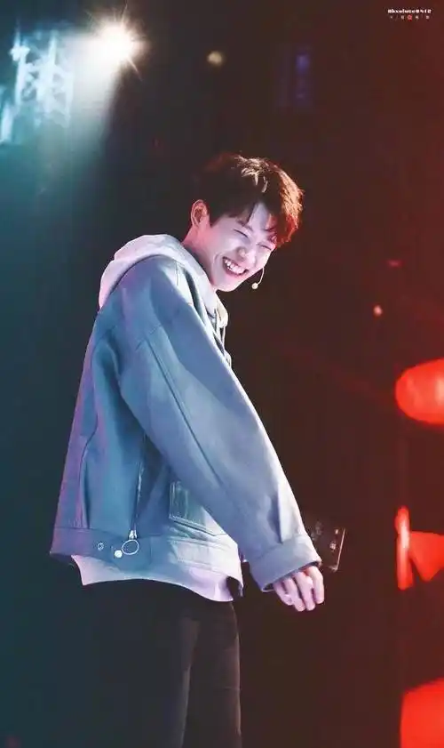 男爱豆的身材管理之道,蔡徐坤基本不吃饭,华晨宇一天瘦四斤_漂亮_因为