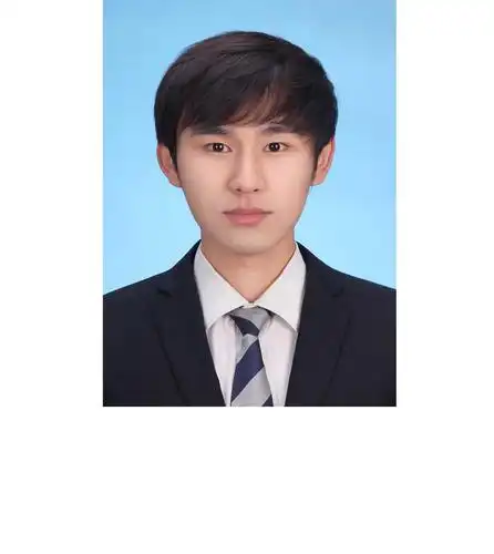 上海家教-在校大三学生家教-徐汇 徐家汇家教 一寸证件照