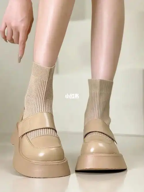 这也太韩啦可盐可甜的玛丽珍袜靴