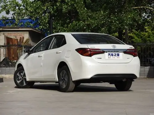 丰田雷凌18款185t cvt豪华版