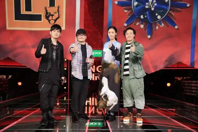 综艺|第二季《中国新歌声》首播实时关注度破1,周杰伦陈奕迅上演对口