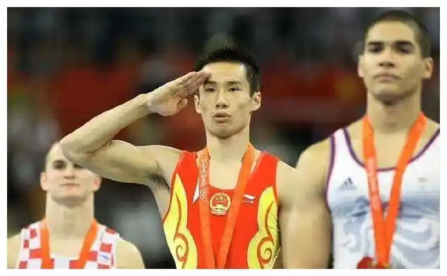 "体操王子"恋上别人家老婆,被骗5800万,如今沦落为无业游民