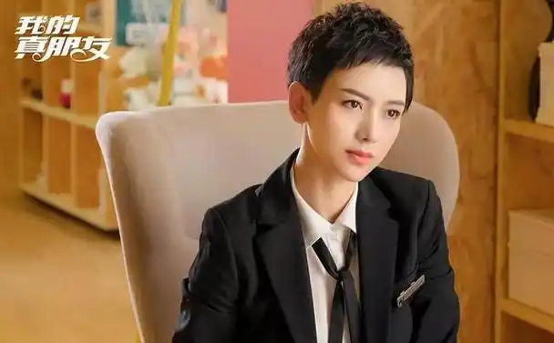 "霸总最爱"李晓峰:一婚如愿嫁豪门,再遇霸总刘恺威幸福刚开始