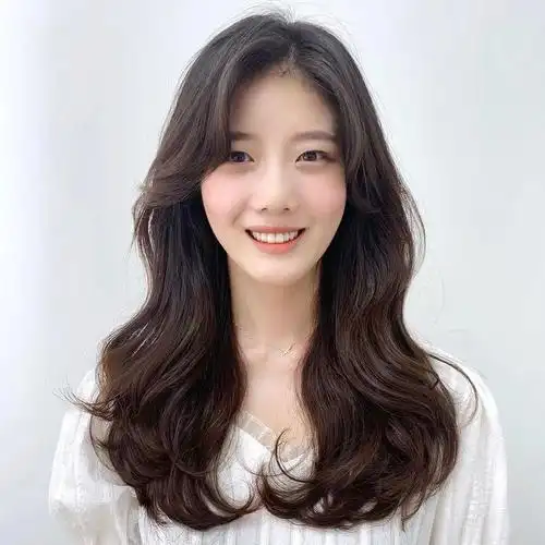 网红大波浪卷真是永远都不会过时的发型不但温柔还可以更好的展现女性