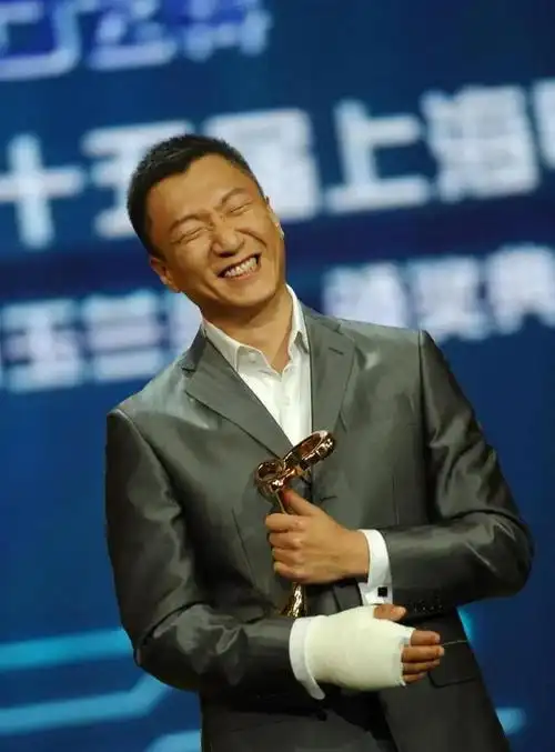 从刘华强到"孙漂亮",54岁孙红雷3年无戏可拍,走到今天该怪谁